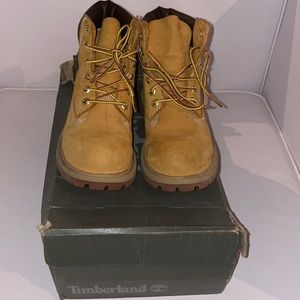 Timberland Wheat Nubuck Size 2